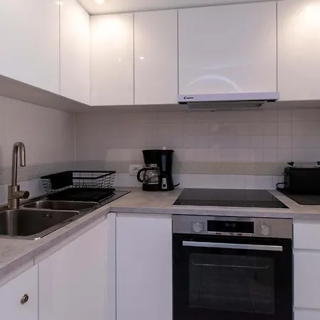 Parque Santiago Ii 131 - One Bed Duplex With Pool Views Playa de las Americas (Tenerife)